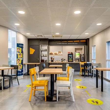 מלון B&B Hotel Saint-Witz