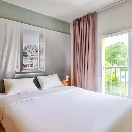 מלון B&B Hotel Saint-Witz 2*