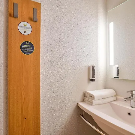 מלון B&B Hotel Saint-Witz