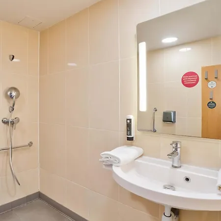 B&B Hotel Saint-Witz סן-ויץ