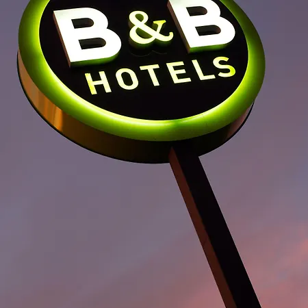 B&B Hotel Saint-Witz Hotel 2*