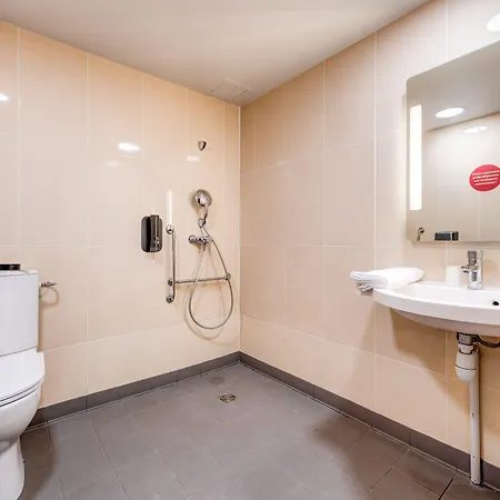 B&B Hotel Saint-Witz 2* סן-ויץ