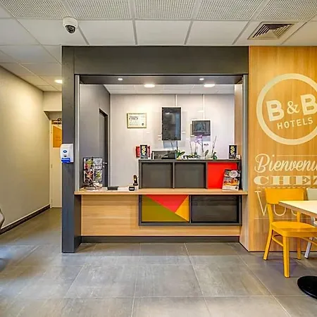 B&B Hotel Saint-Witz Hotel 2*