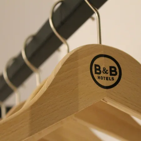 B&B Hotel Saint-Witz Hotel 2*