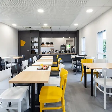B&B Hotel Saint-Witz 2*