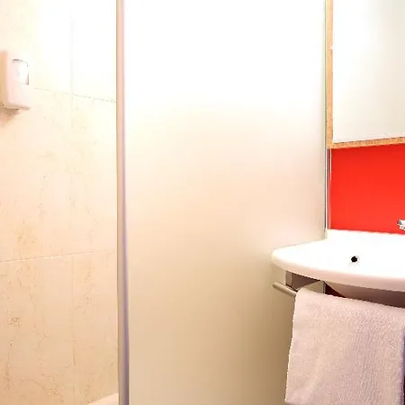 B&B Hotel Saint-Witz סן-ויץ